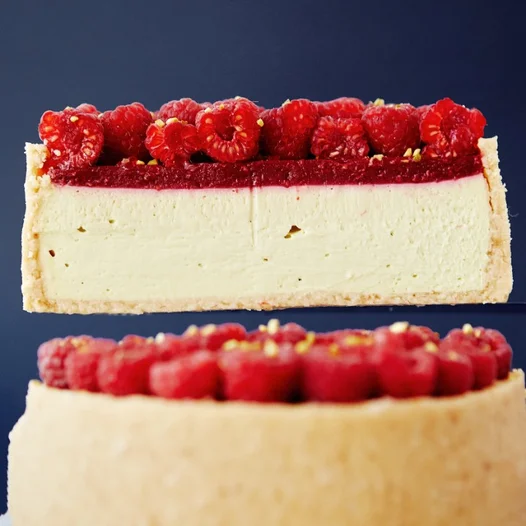 Pistachio With Raspberry