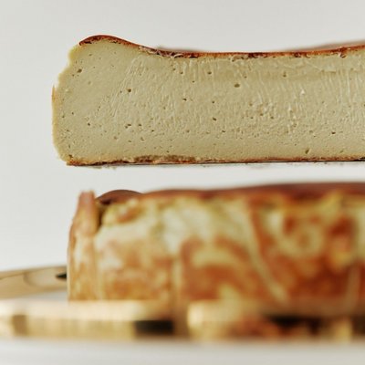 Pistachio Basque Cheesecake