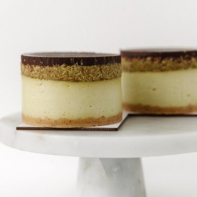 Dubai Pistachio Cheesecake (bento)