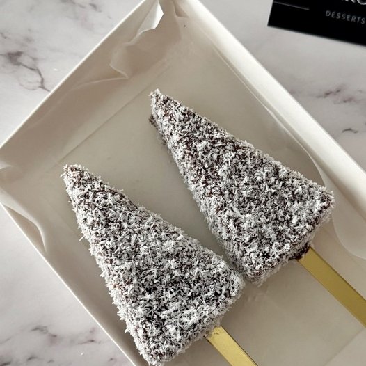 Кокосовый чизкейк на палочке