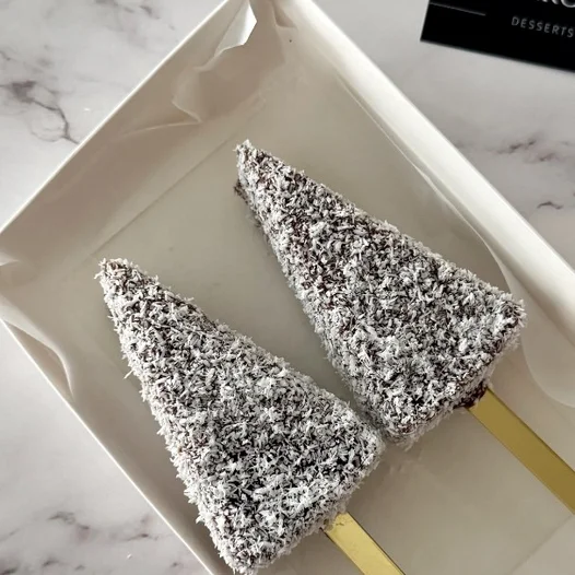 Кокосовый чизкейк на палочке