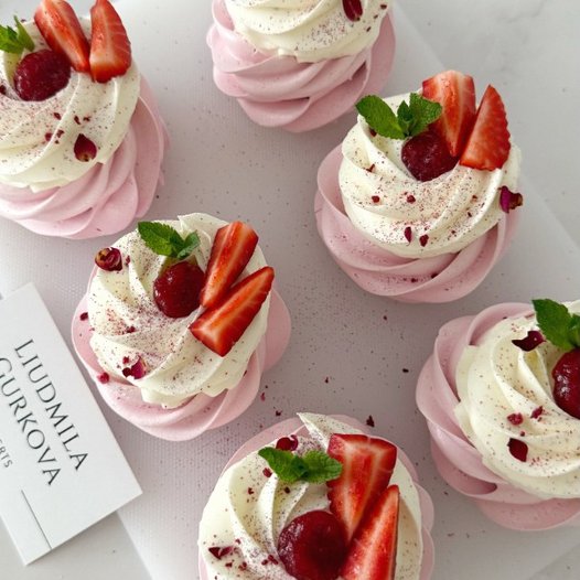 Pavlova Summer Edition