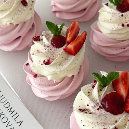 Pavlova Summer Edition