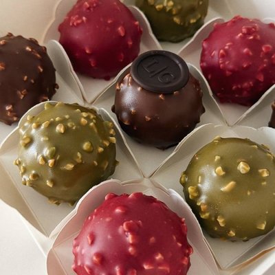 Modern Cake Pops (Kartoshka)