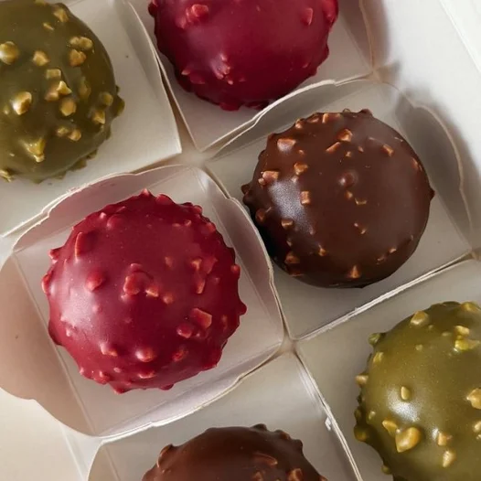 Modern Cake Pops (Kartoshka)