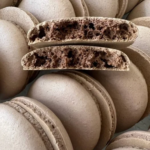 Video Lesson on Macarons on French Meringue Video Lesson on Macarons on French Meringue