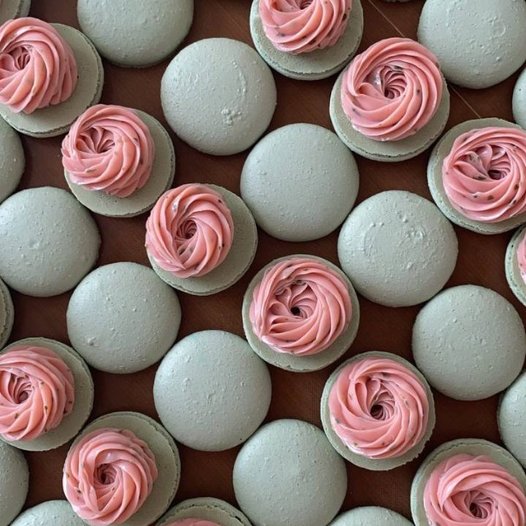 Клубника Базилик