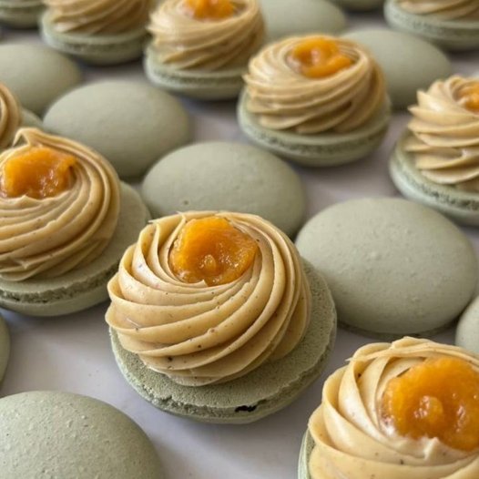 Pistachio Cream With Apricot